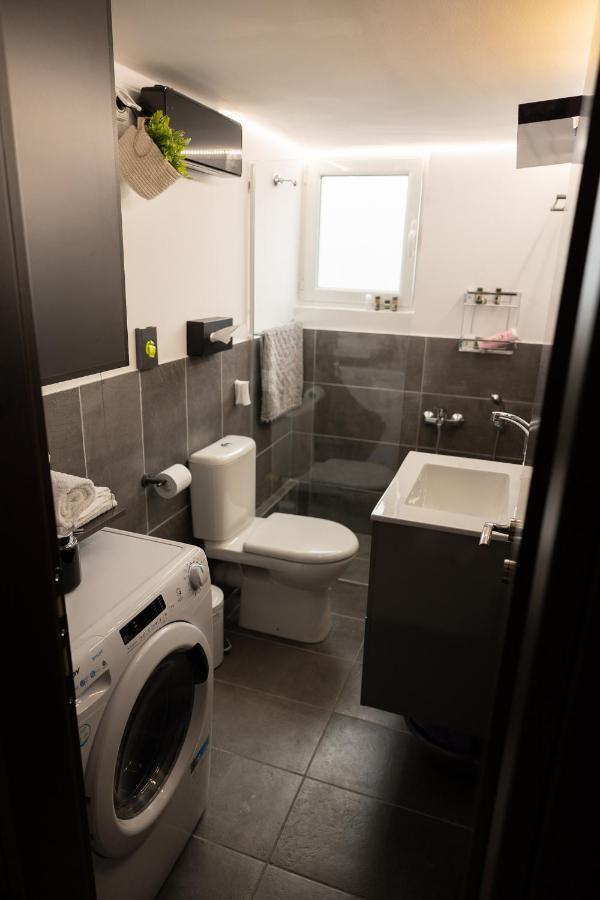"Elegance" Central Luxury Apartment Pireus Exteriör bild